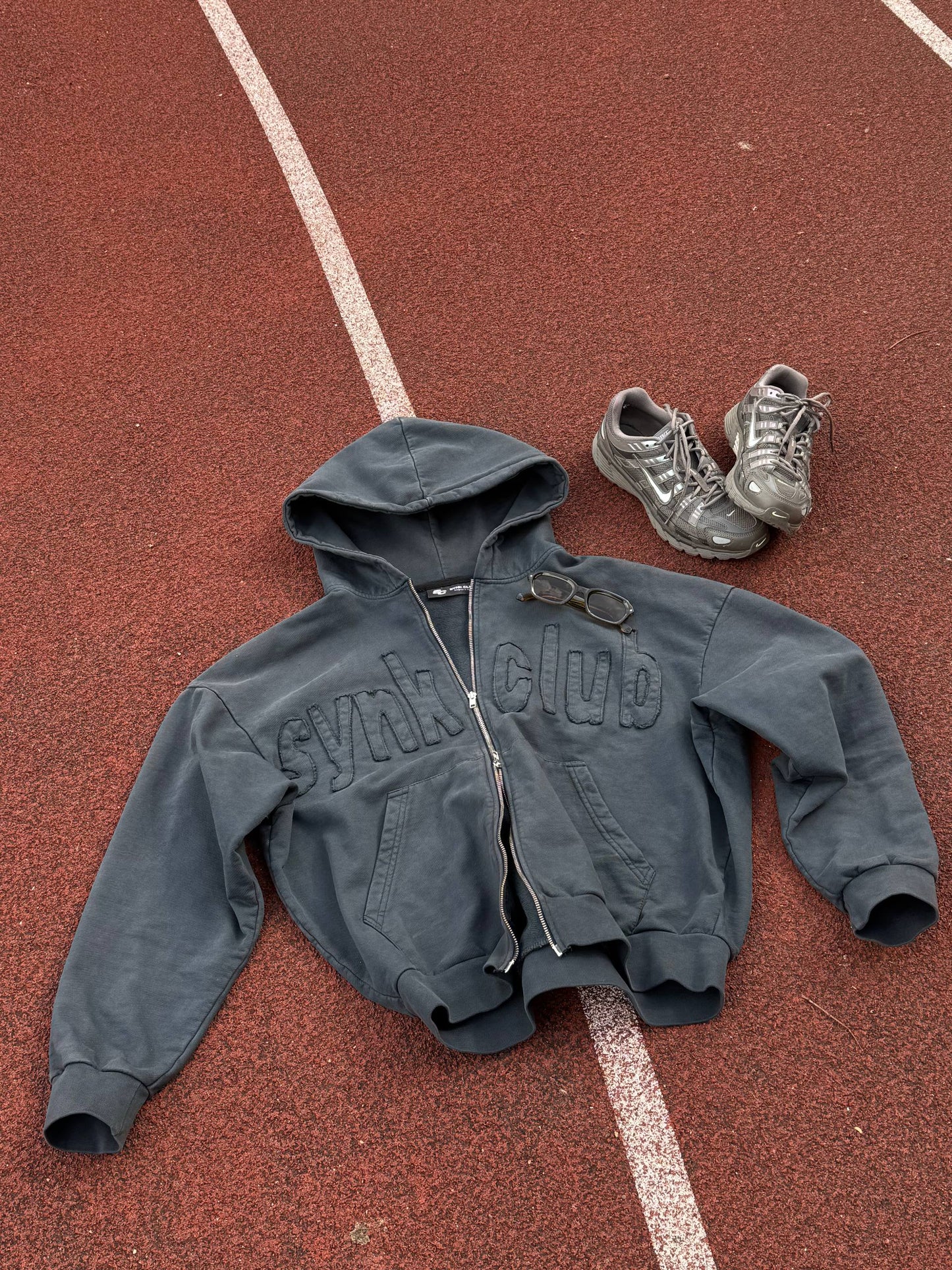 Essential Heavyweight Zip Hoodie