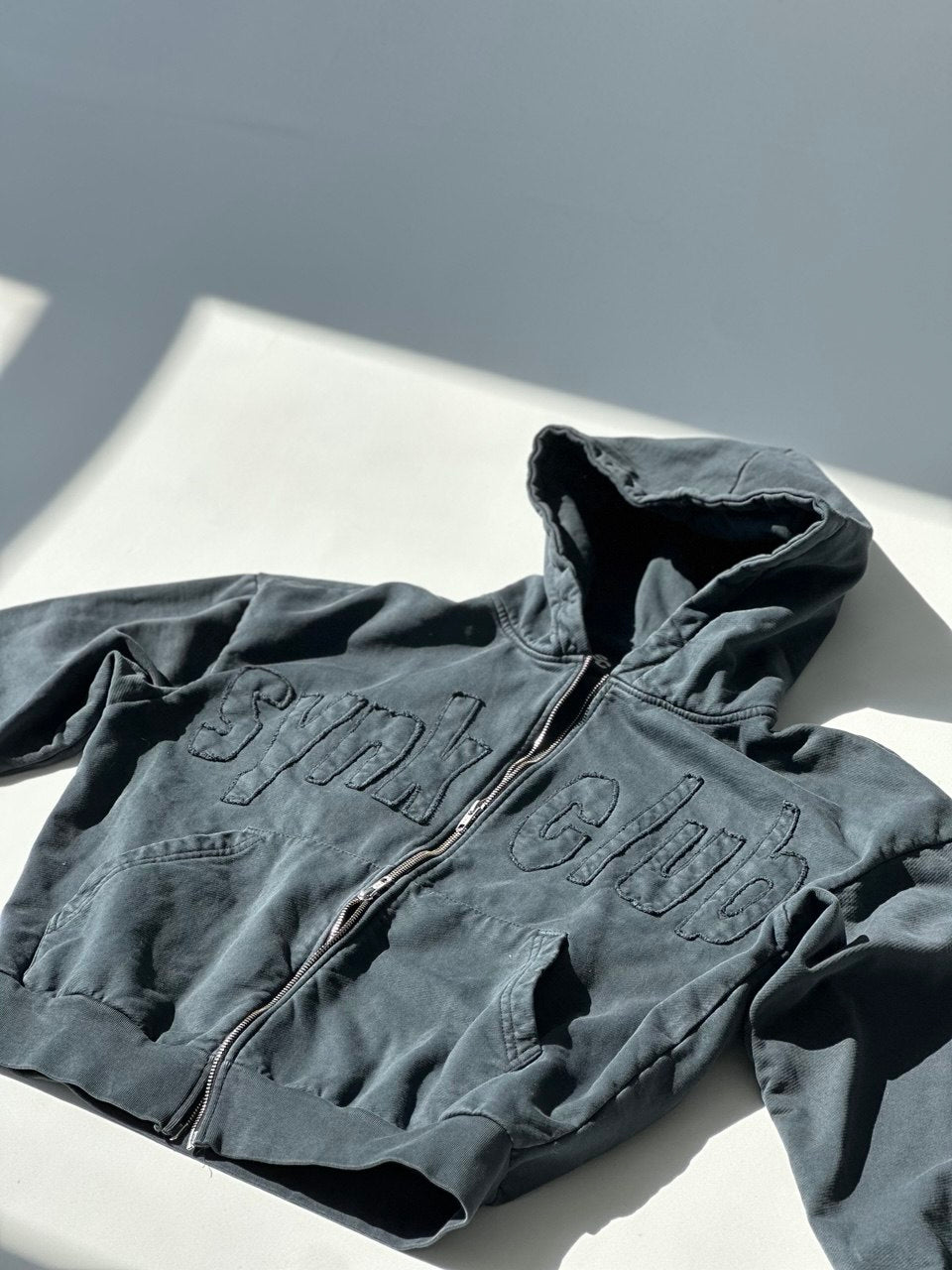 ZIP HOODIE "SYNK CLUB"